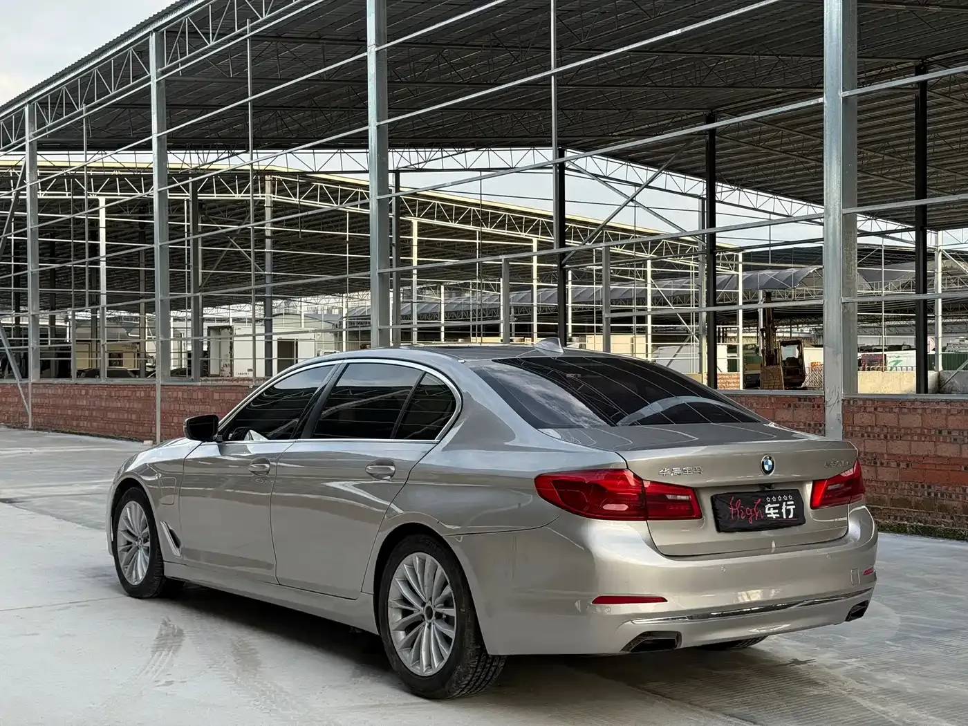 BMW 5 Series New Energy 530Le Luxury Package 2020 — фото 4