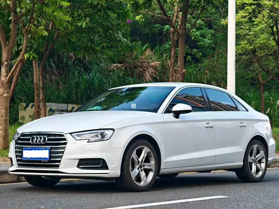 Audi A3 Limousine 35 TFSI Progressive China VI 2019