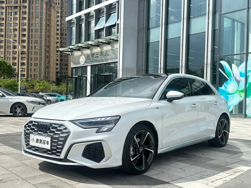 Audi A3 Facelift Sportback 35 TFSI Fashion Sport 2024
