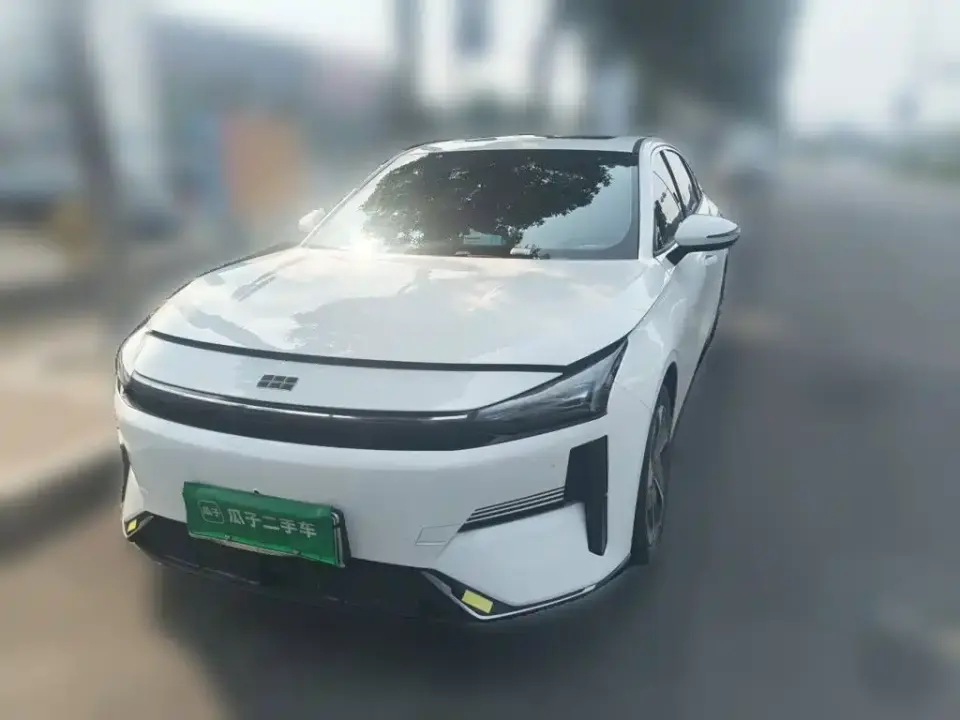 Geely Galaxy Galaxy L6 Model 125km PLUS 2024
