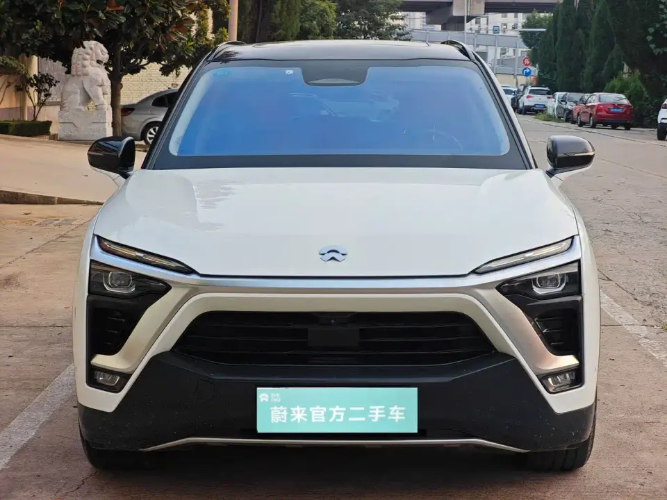 NIO ES8 355KM Standard 6-Seater 2019