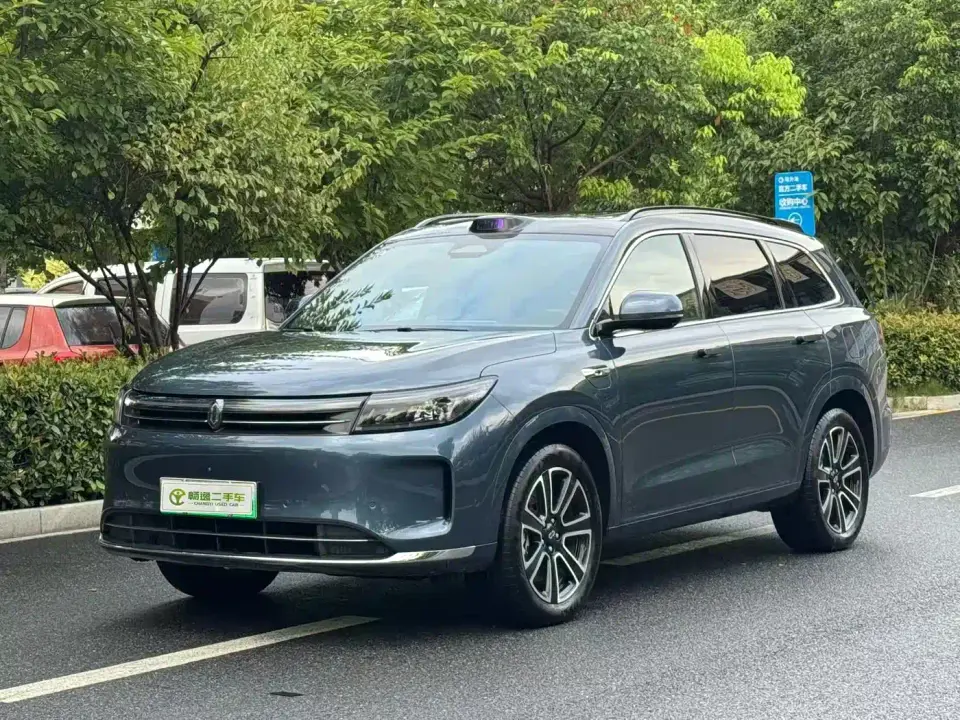 AITO Wenjie AITO M7 1.5T Smart Drive 4WD Ultra 5-seater 2024