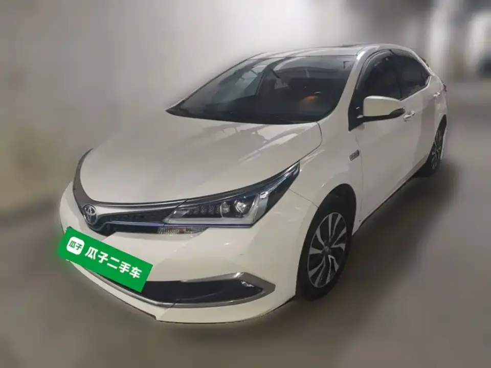 Toyota Corolla Twin Engine E+ 1.8L E-CVT Leading Edition 2020