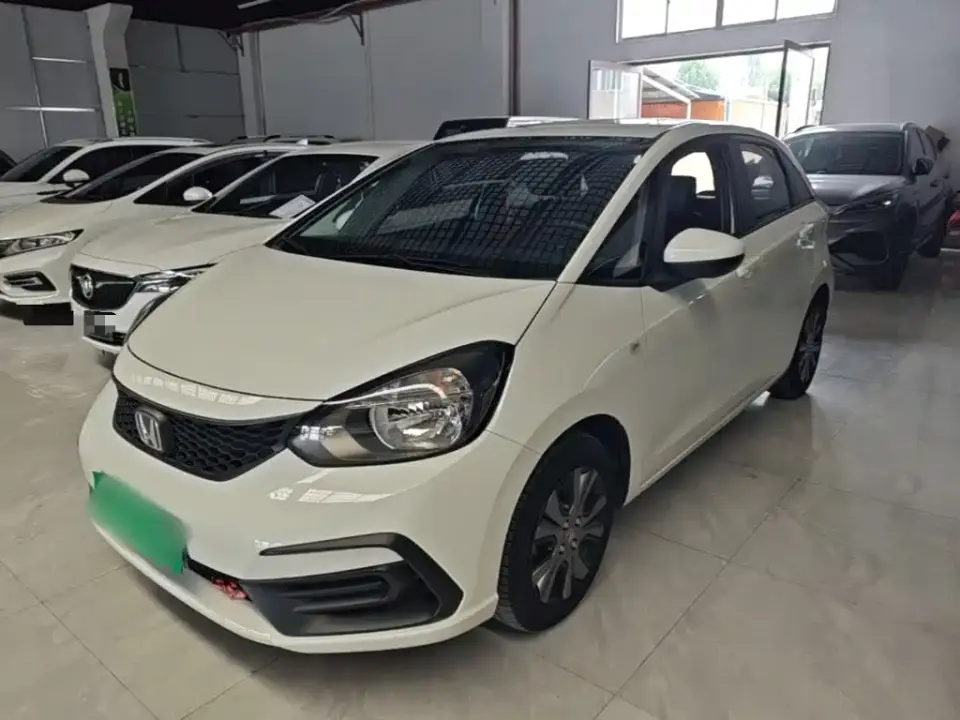 Honda Fit 1.5L CVT Trend Sunroof Edition 2023