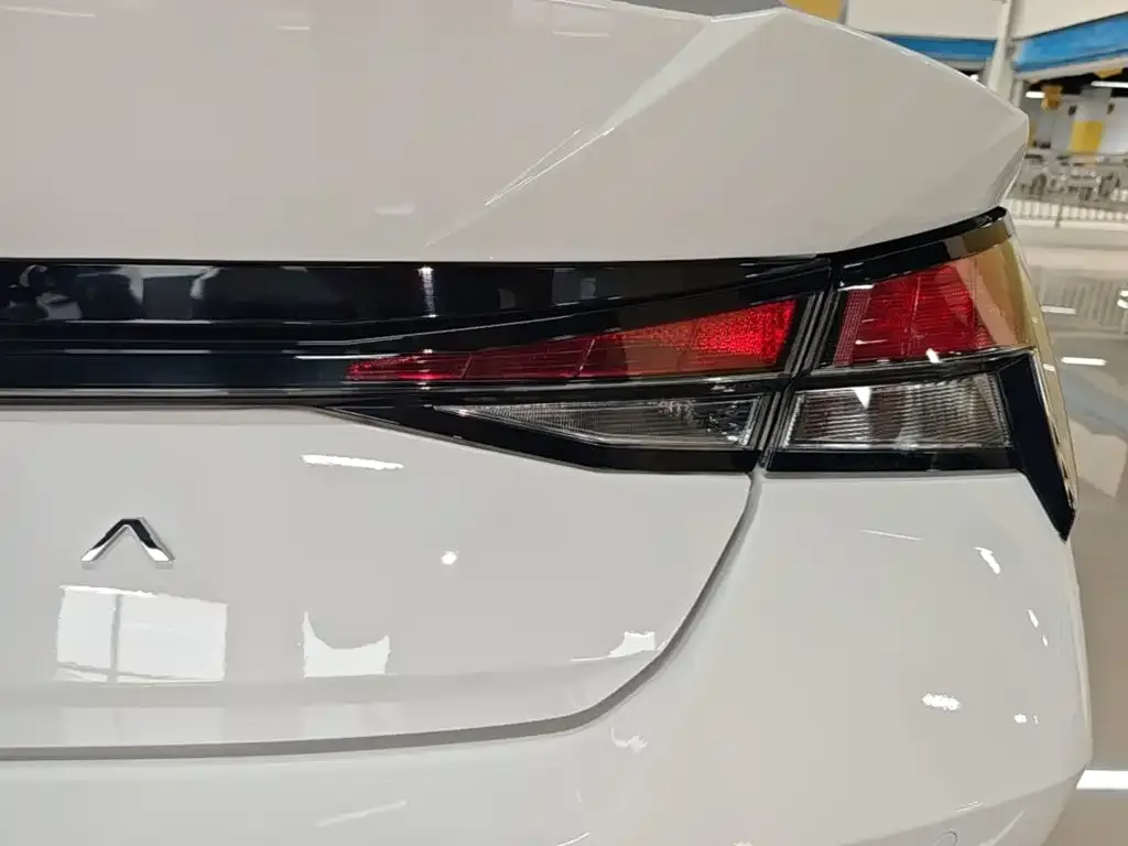 Hyundai Elantra 1.5L CVT GLX Elite Edition 2022 — фото 8