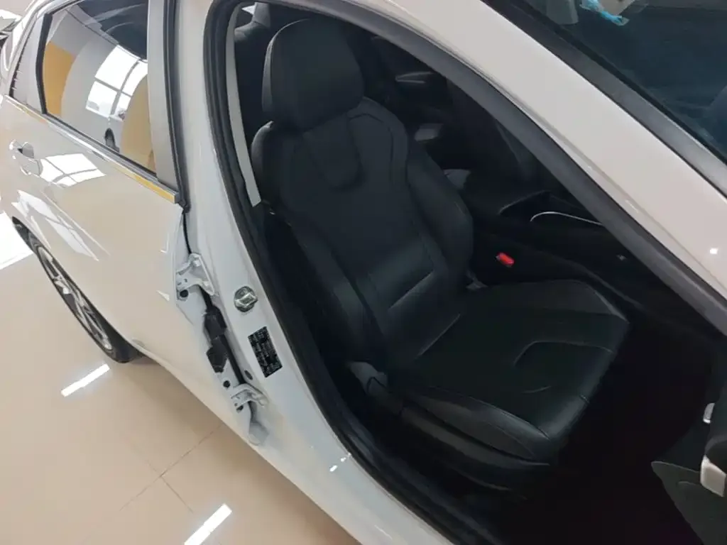 Hyundai Elantra 1.5L CVT GLX Elite Edition 2022 — фото 25