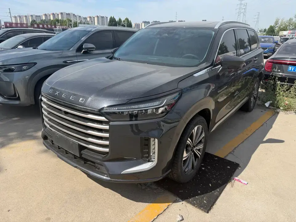 Exeed Landmark 400T 4WD Starlight Edition 7-Seater 2025