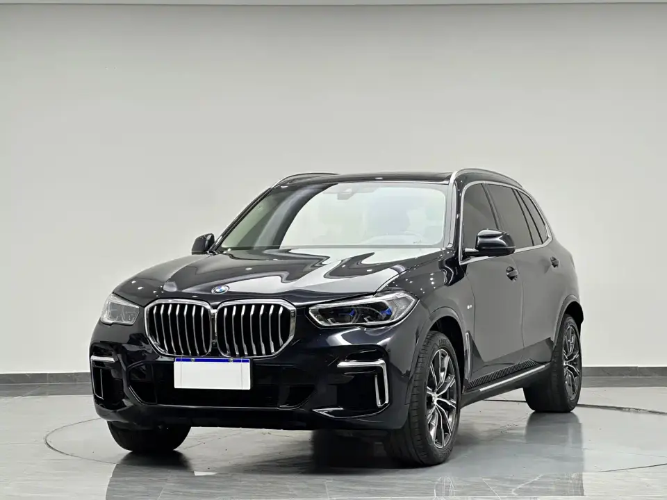 BMW X5 xDrive 30Li Premium M Sport Package 2023