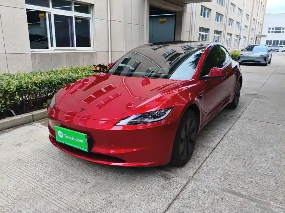 Tesla Model 3 Model Year Facelift Rear-Wheel Drive 2026