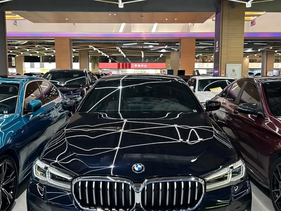 BMW 5 Series 525Li M Sport Package 2022