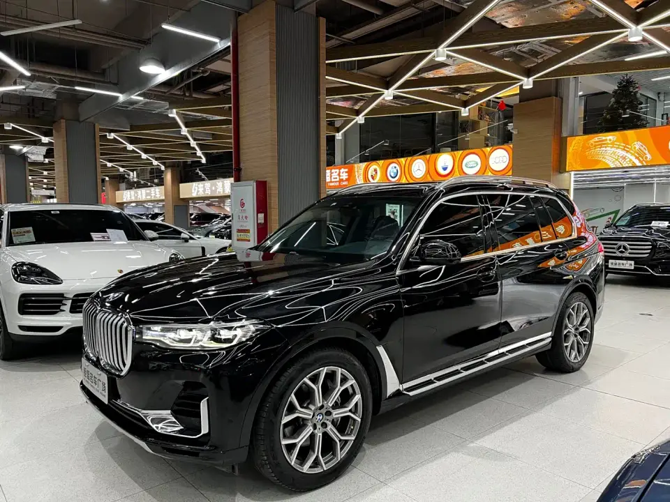 BMW X7 Facelift xDrive40i Leading Luxury Package 2021