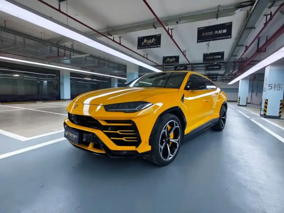 Lamborghini Urus 4.0T V8 2021