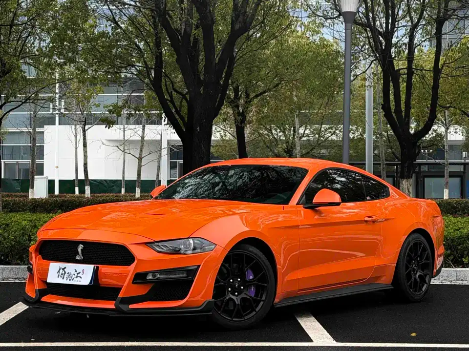 Ford Mustang 2.3L EcoBoost 2020