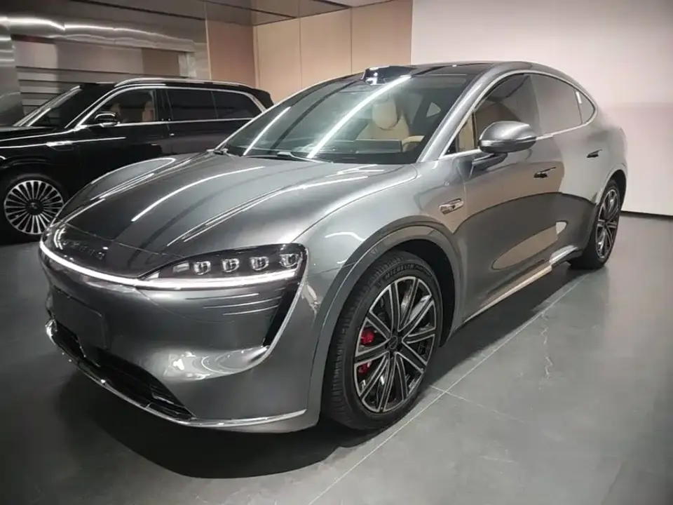 Zhijie Luxeed R7 Extended Range 331km Ultra 2025