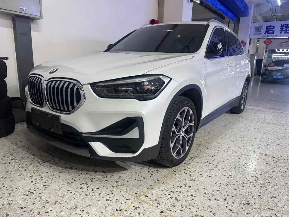 BMW X1 sDrive25Li Leading 2022
