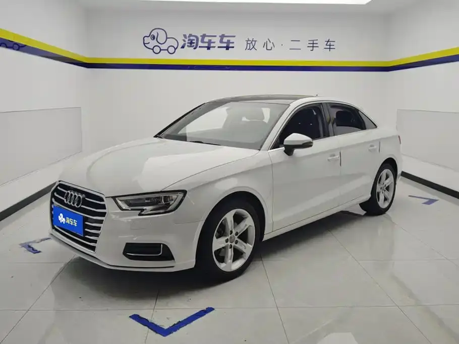 Audi A3 Facelift Limousine 35 TFSI Progressive (China VI) 2020