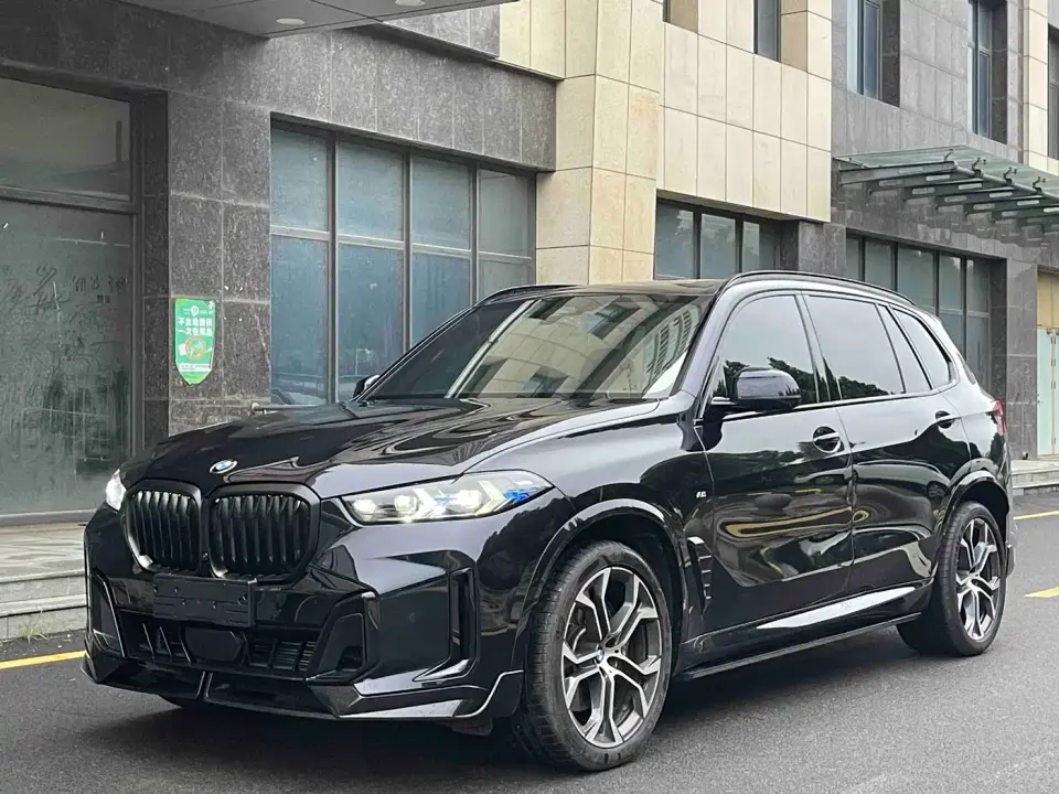 BMW X5 xDrive 40Li M Sport Night Edition Package 2026