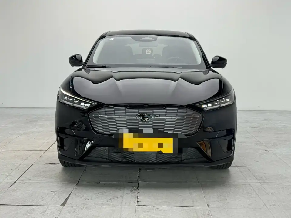 Ford Mustang Mach-E Leap World RWD (Standard Range) 2022