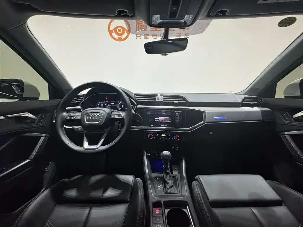 Audi Q3 35 TFSI Progressive Sport 2024 — фото 13