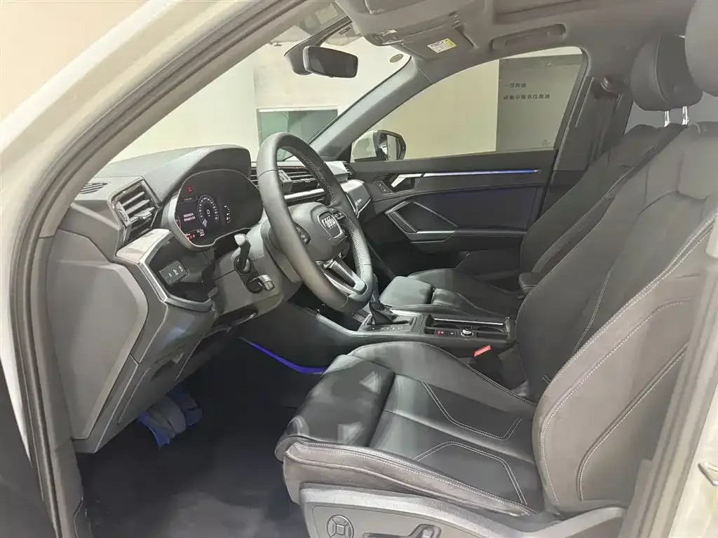 Audi Q3 35 TFSI Progressive Sport 2024 — фото 15