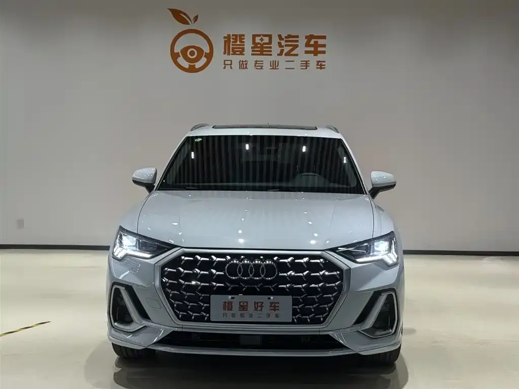 Audi Q3 35 TFSI Progressive Sport 2024 — фото 2