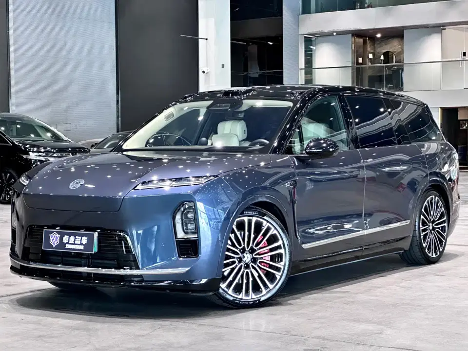 NIO ES8 Base Model 2025