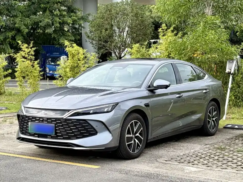 BYD Qin L DM-i Smart Drive Edition 120KM Leading 2025