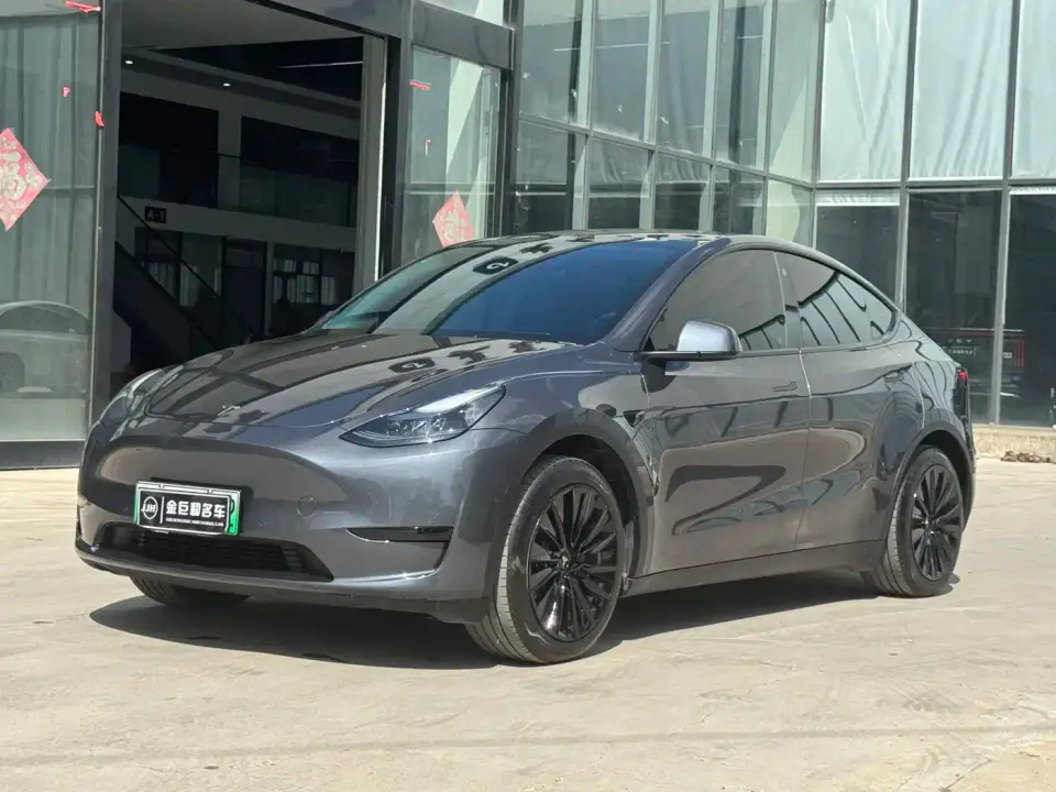 Tesla Model Y Facelift Rear-Wheel Drive Version 2023