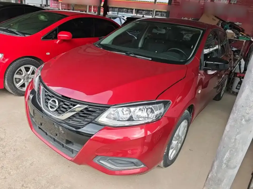 Nissan Tiida 1.6L CVT Cool Edition 2022