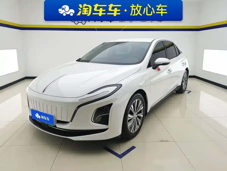 Hongqi E-QM5 620km PLUS 2023