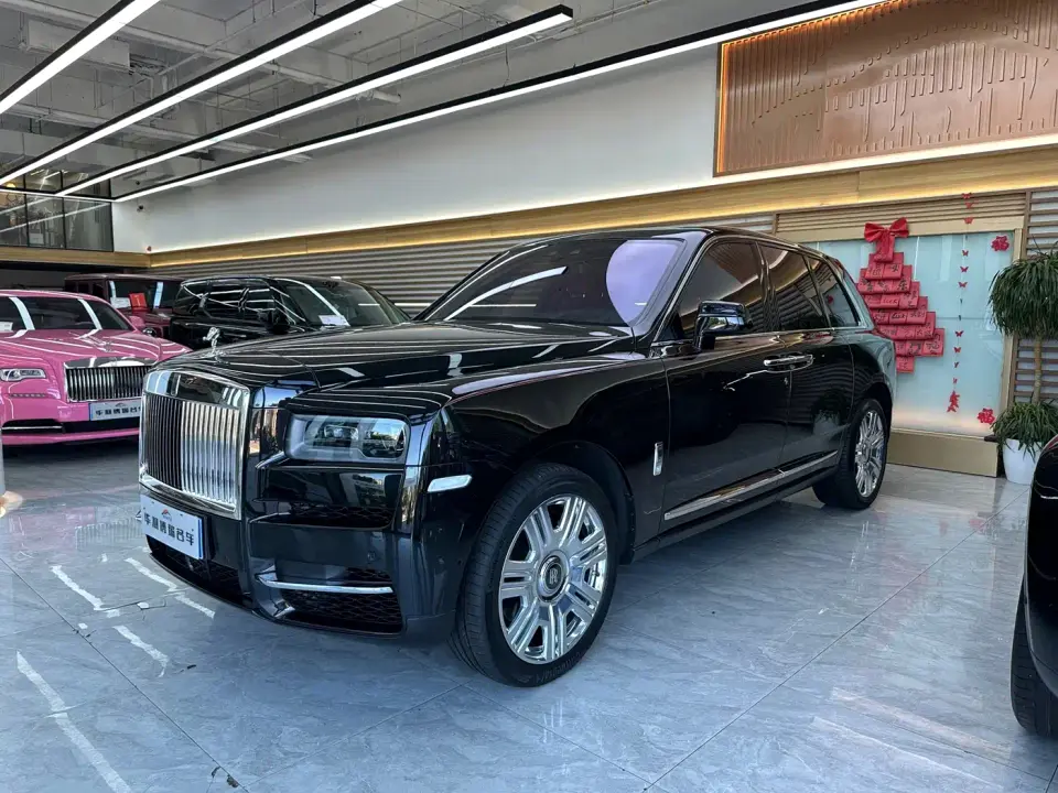 Rolls-Royce Cullinan 4-Seater Version 2021