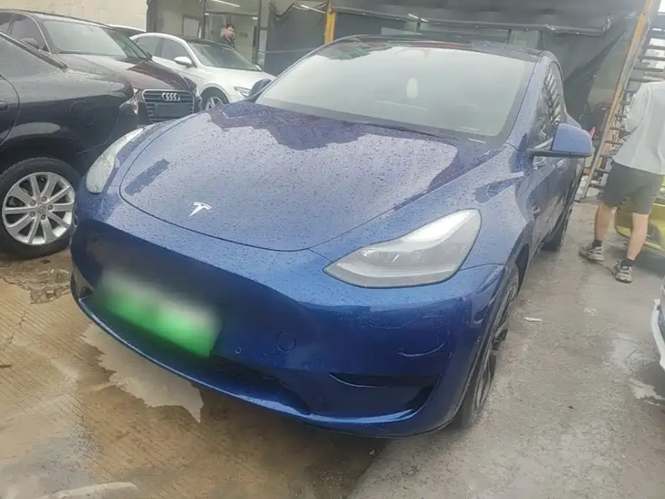 Tesla Model Y Rear-Wheel Drive Edition 2023