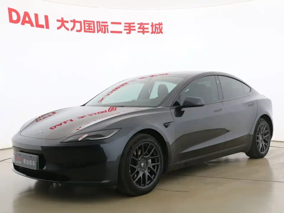 Tesla Model 3 Long Range All-Wheel Drive 2024