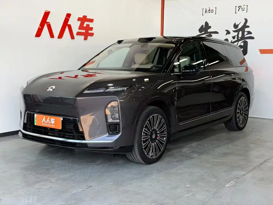NIO ES8 Base Model 7-Seater 2025