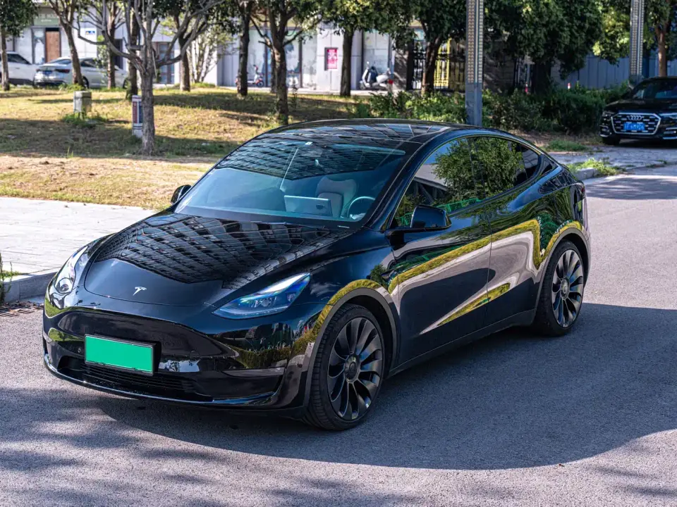 Tesla Model Y High Performance All-Wheel Drive Edition 2024