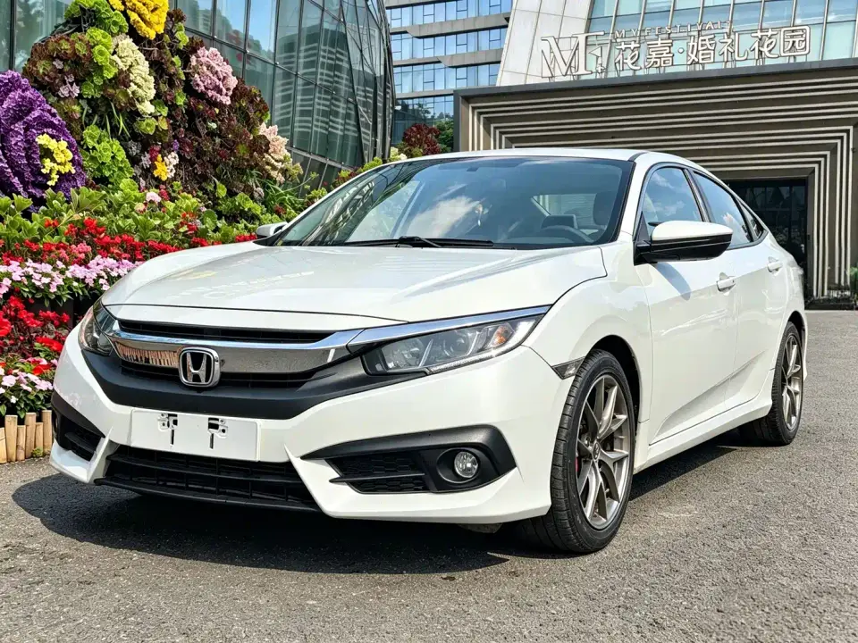 Honda Civic 220TURBO CVT Luxury Edition 2019
