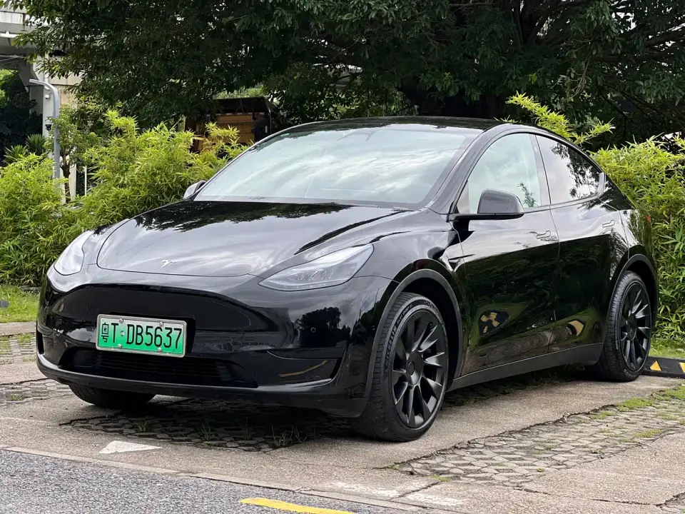 Tesla Model Y Facelift Rear-Wheel Drive Version 2023