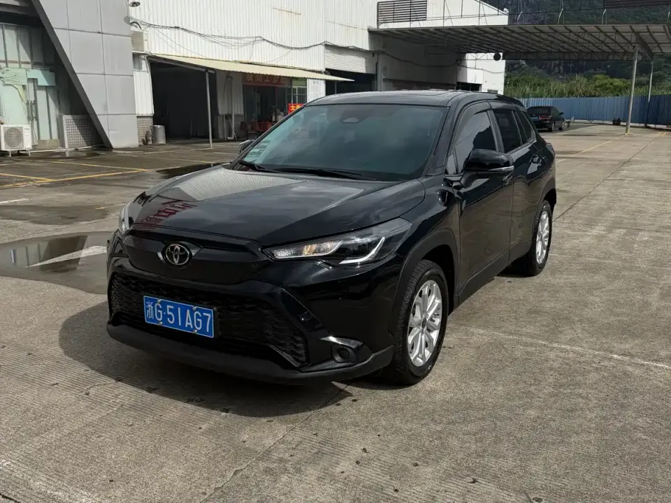 Toyota Frontlander 2.0L CVT Leading Edition 2023