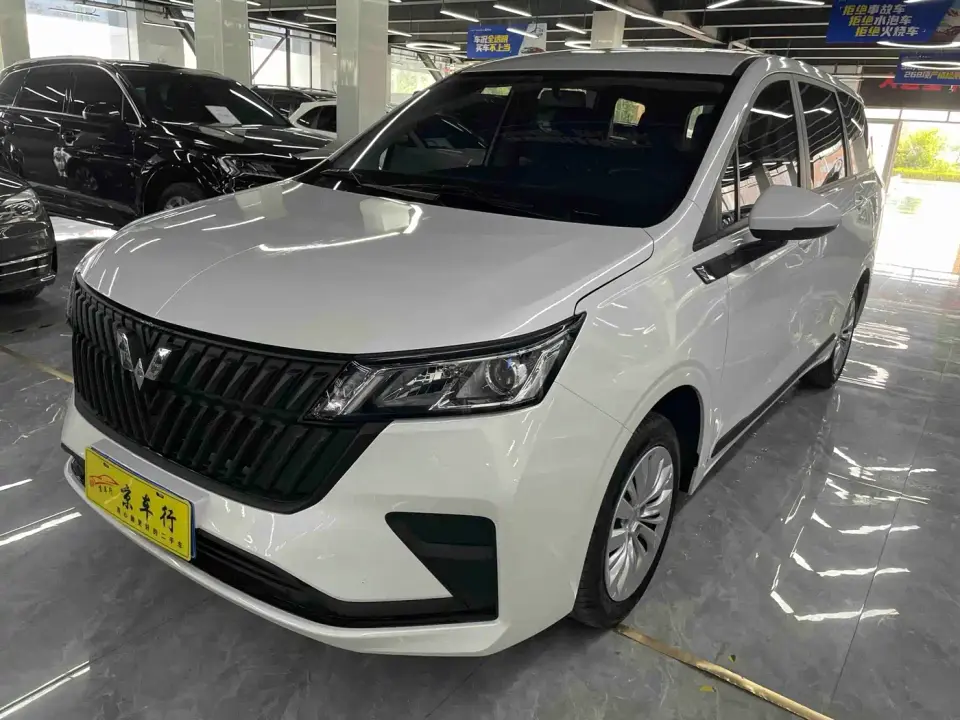 Wuling Motors Wuling Jiachen 1.5L Manual Joy Elite 2025