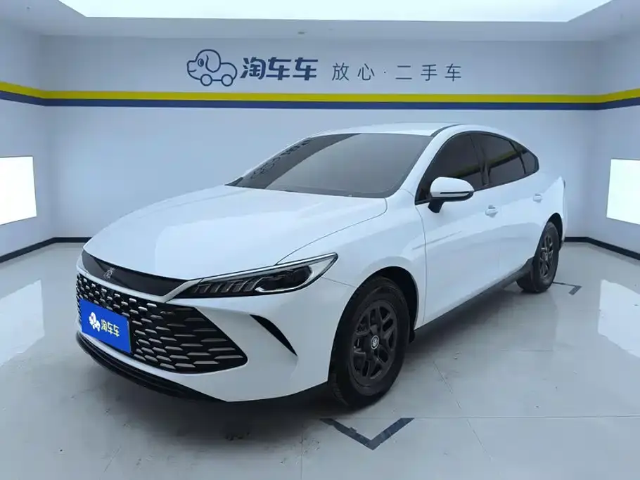 BYD Qin PLUS DM-i Smart Drive 55KM Leader 2025
