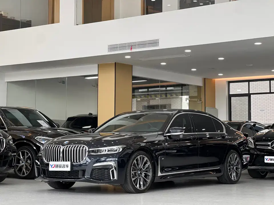 BMW 7 Series Model 740Li Leading M Sport Package 2022
