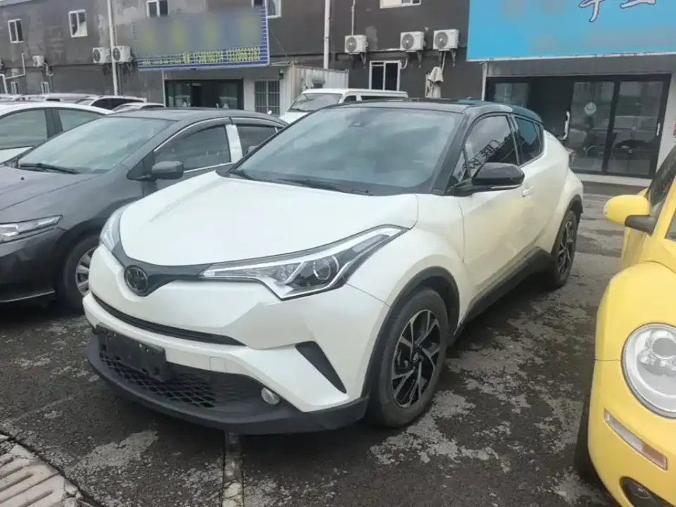 Toyota C-HR 2.0L Leading Sunroof Edition China VI 2019