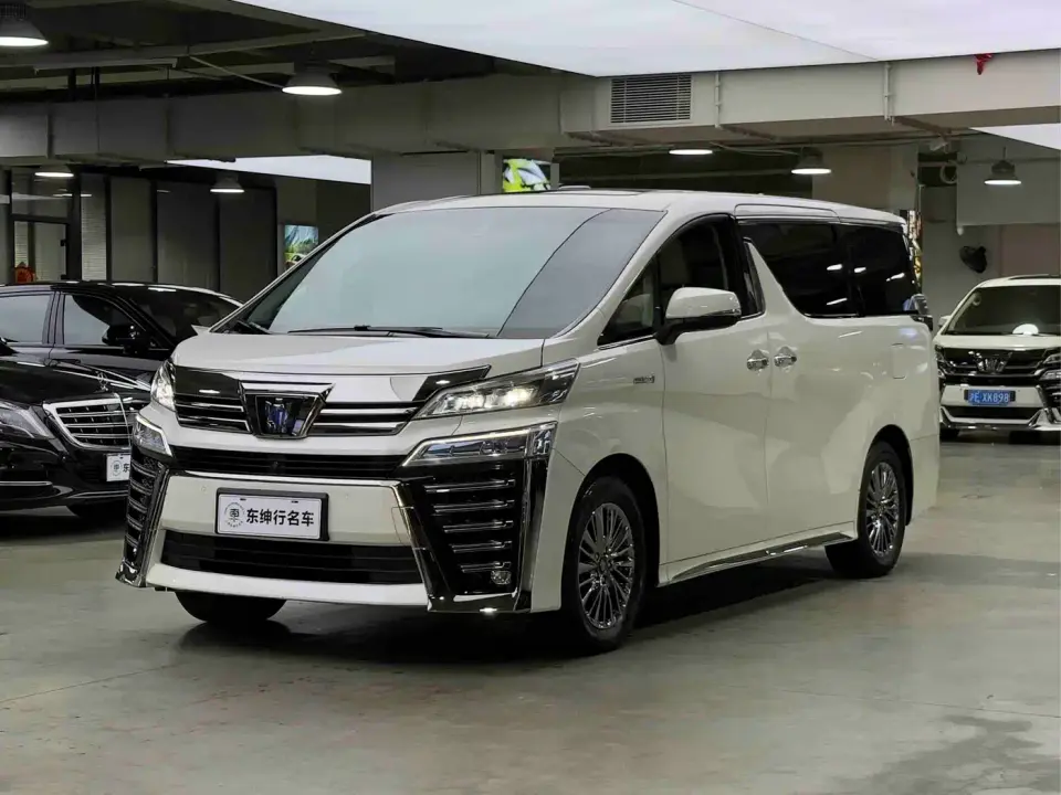 Toyota Vellfire Twin Engine 2.5L HV Premium Edition 2022