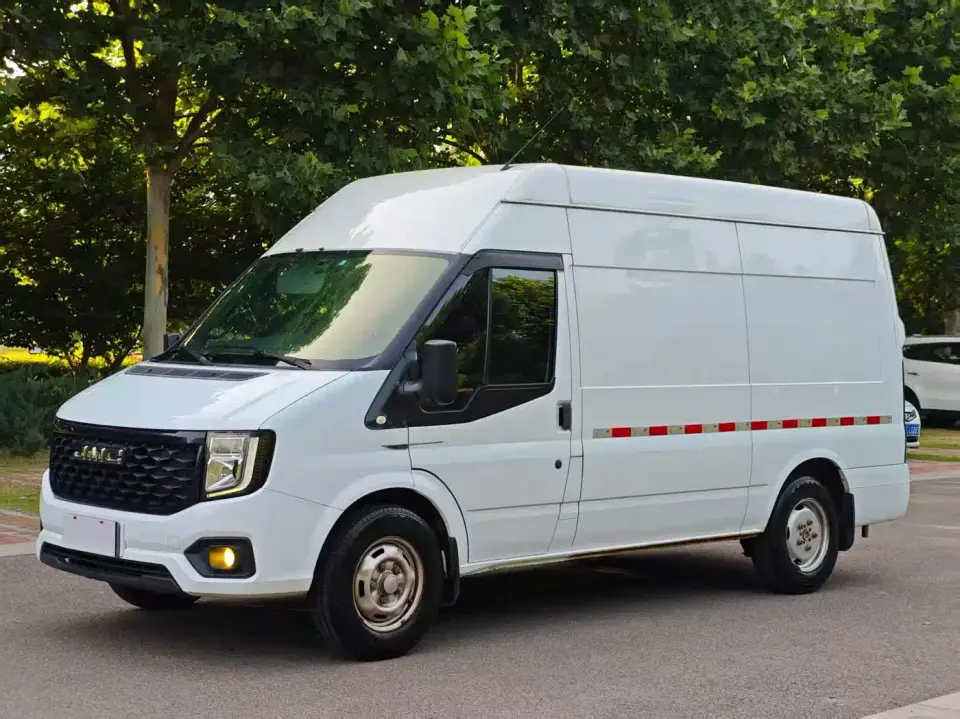 Jiangling JMC Fushun 2.0T Manual Medium Wheelbase Medium Roof Commercial Multi-Purpose Vehicle 7-Seater 2023