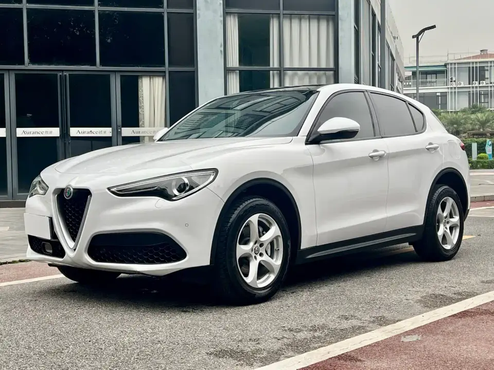 Alfa Romeo Stelvio 2.0T 200HP Elite 2019