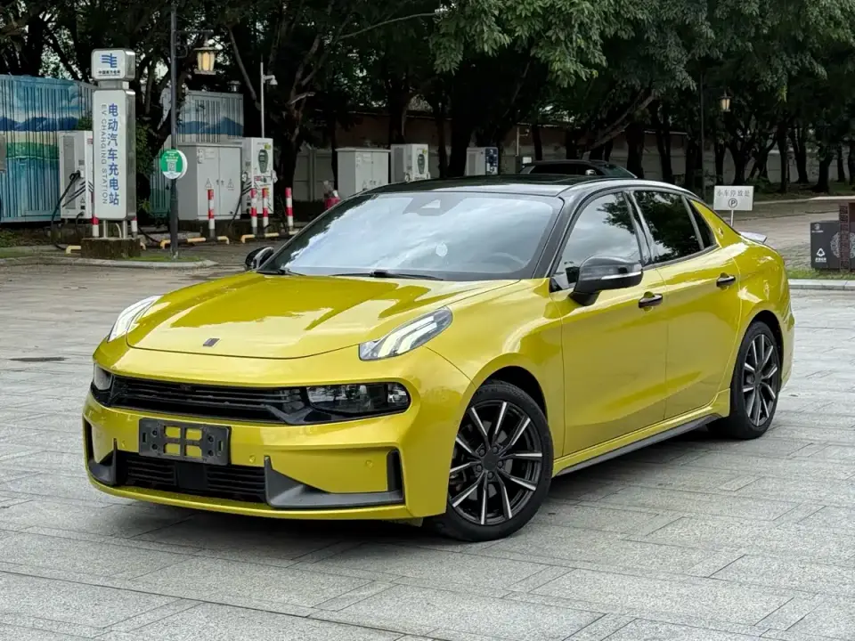 Lynk & Co 03 03+ 2.0TD Auto Wind Rider Edition 2021