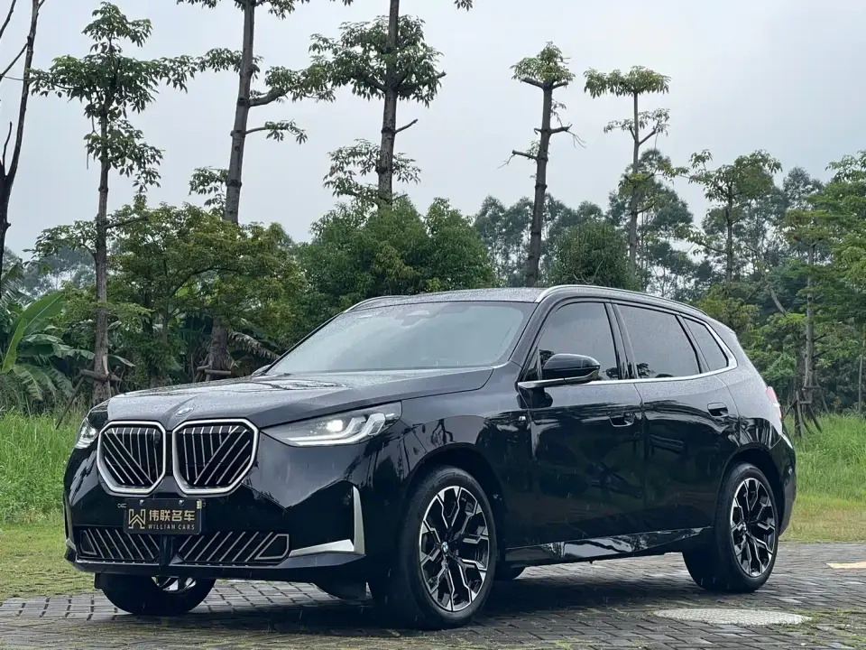 BMW X3 xDrive30L Leading Model M Sport Black Package 2025