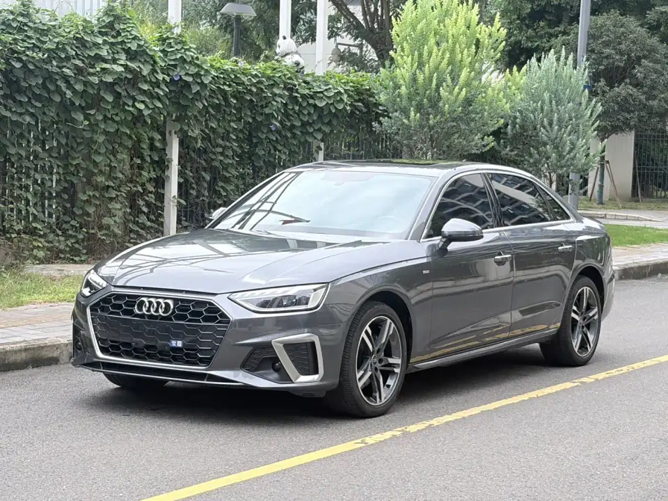Audi A4L 40 TFSI Fashion Dynamic 2022