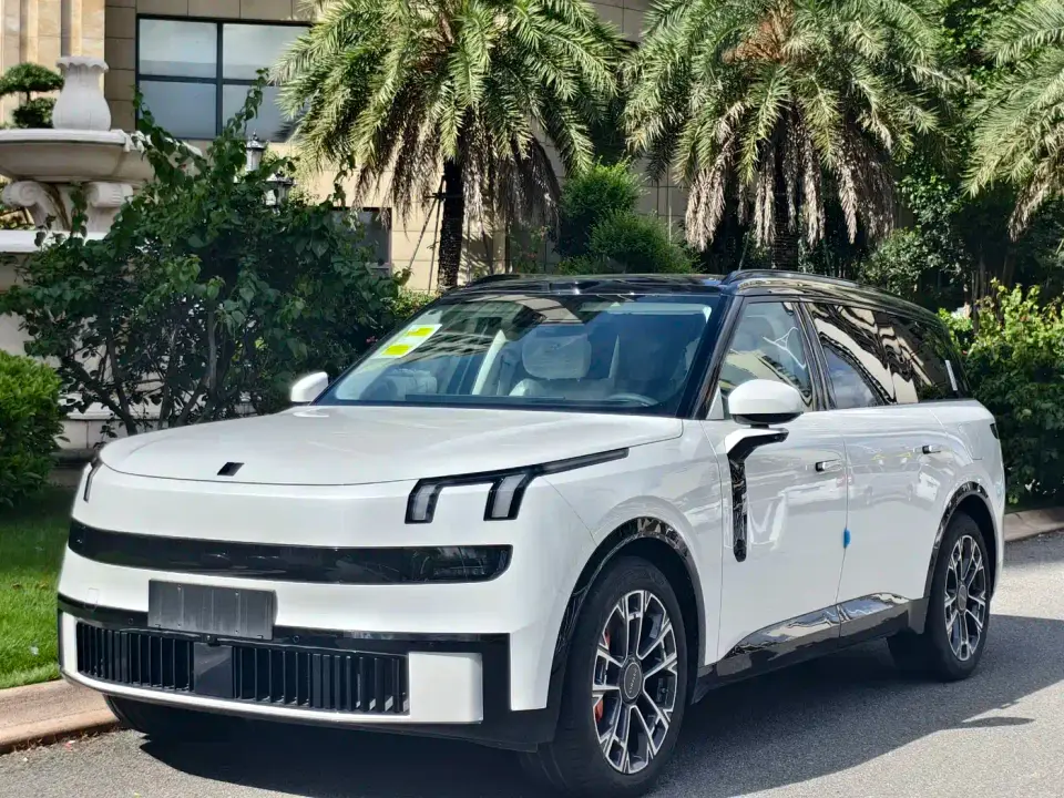 Lynk & Co 900 2.0T Ultra 2026