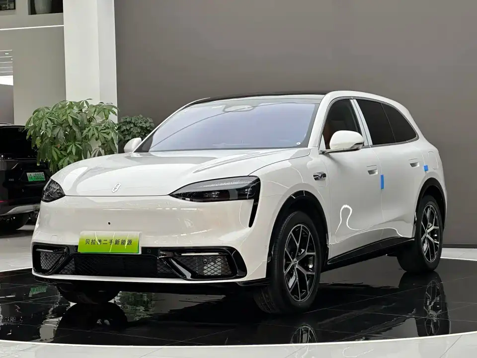 AITO Wenjie AITO M6 2026